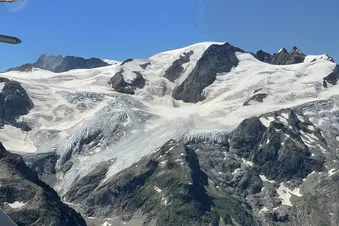 Rundflug nach Wunsch 3 Plätze 2h