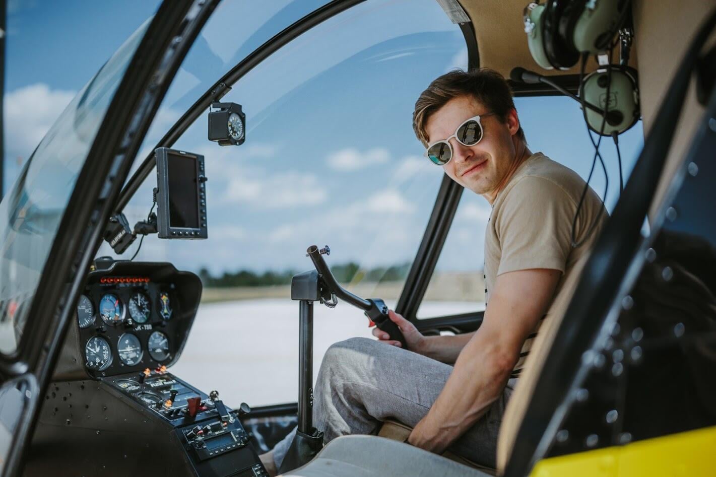 Robinson R44