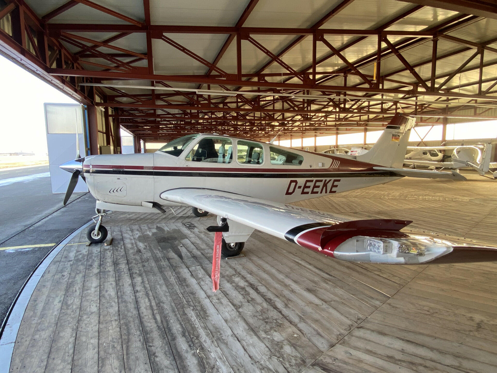 Beechcraft Bonanza F33A