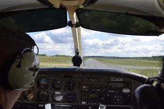 Runflug über die Meyer Werft