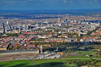 Sicht vom Tempelhofes Feld in die Stadtmitte