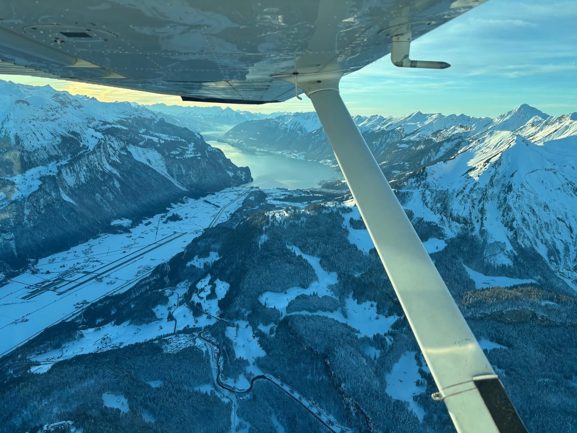 Rundflug durch das Herz der Alpen!