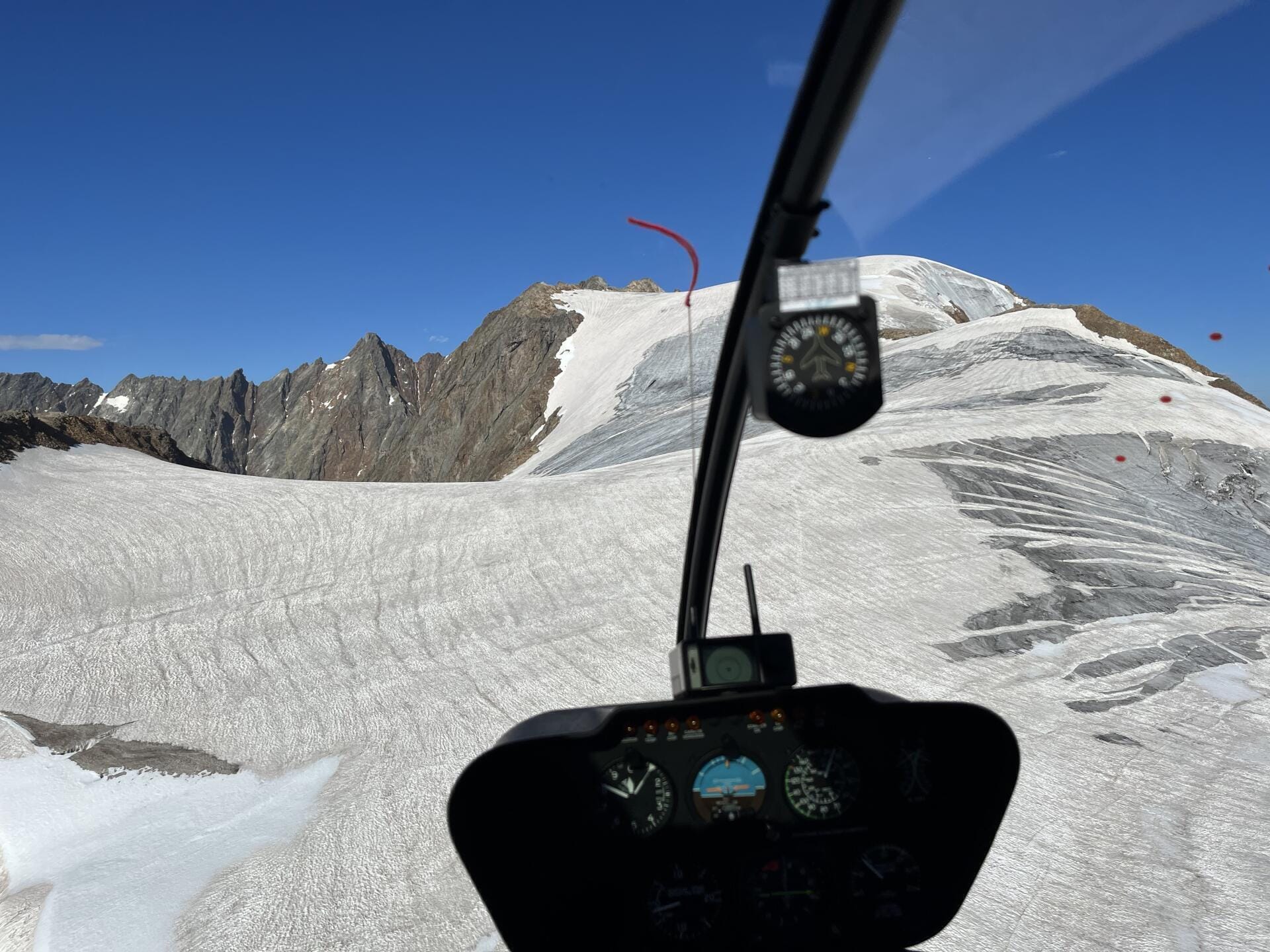 Helicopter: 5 Mountains in Central Switzerland