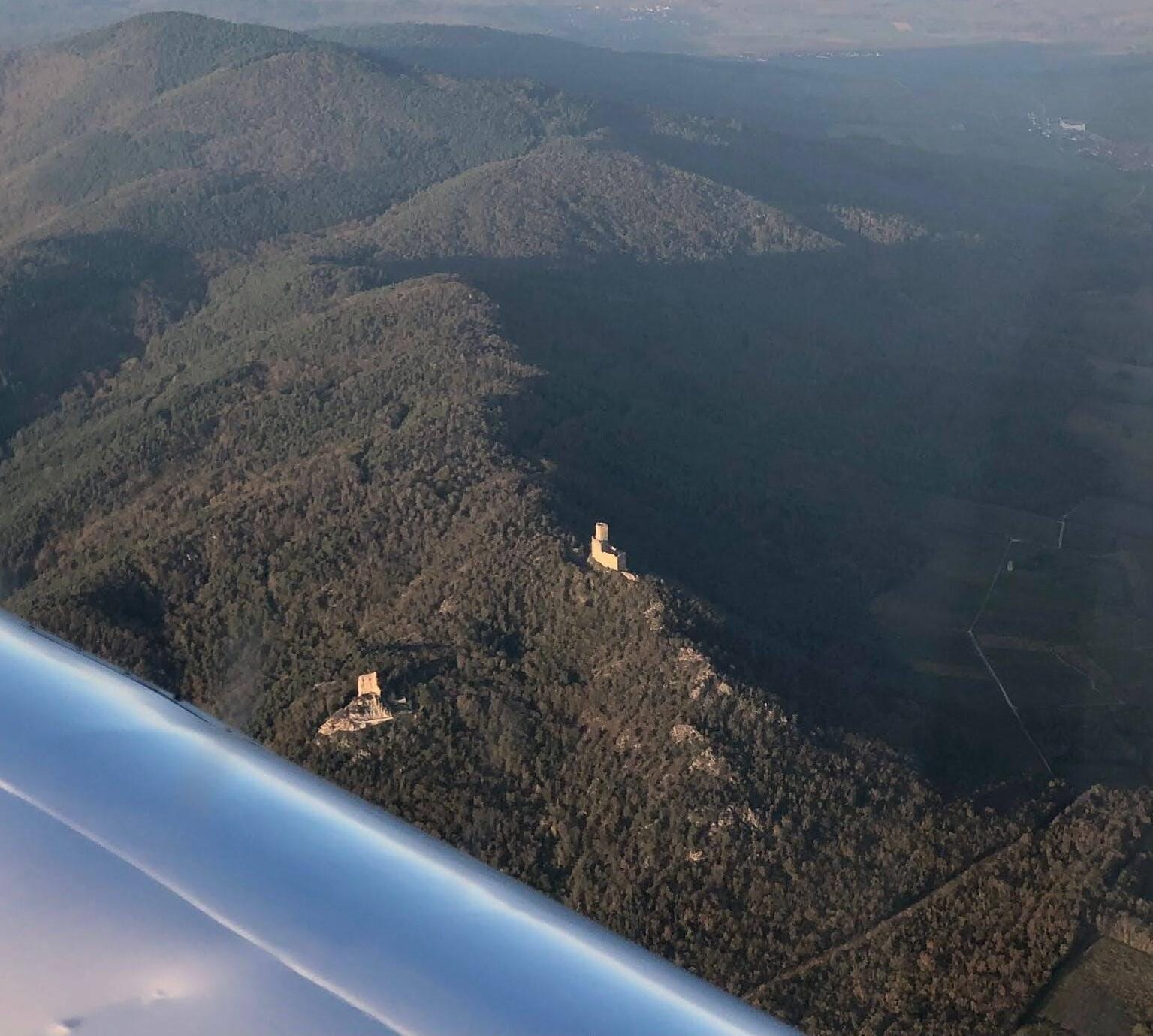Balade des châteaux (40min - Avion 155cv)