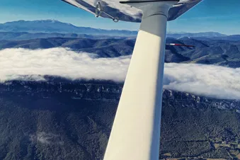 Admirez la plaine du Roussillon entre mer et montagnes