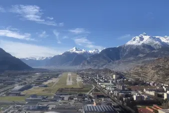 Finale Piste 25 Sion Airport