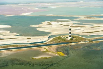 Vol Hélico - Baux de Provence, fil du Rhône et littoral