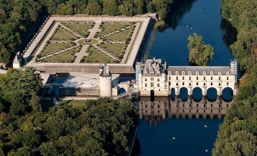 La Loire et ses Châteaux : DR400 - France