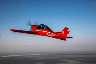 Rundflug über Köln (Highlights planen wir individuell)