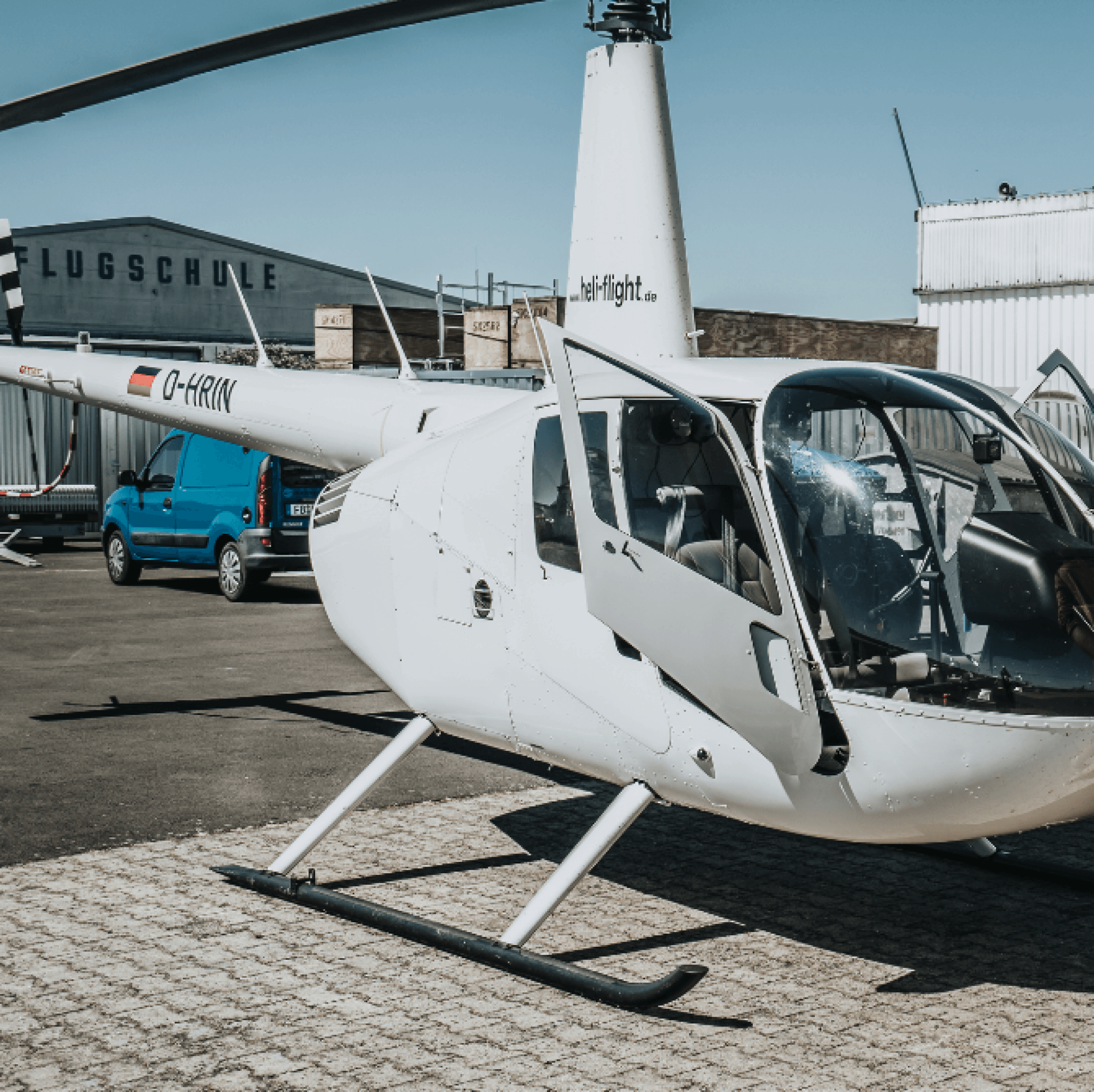 Robinson R44