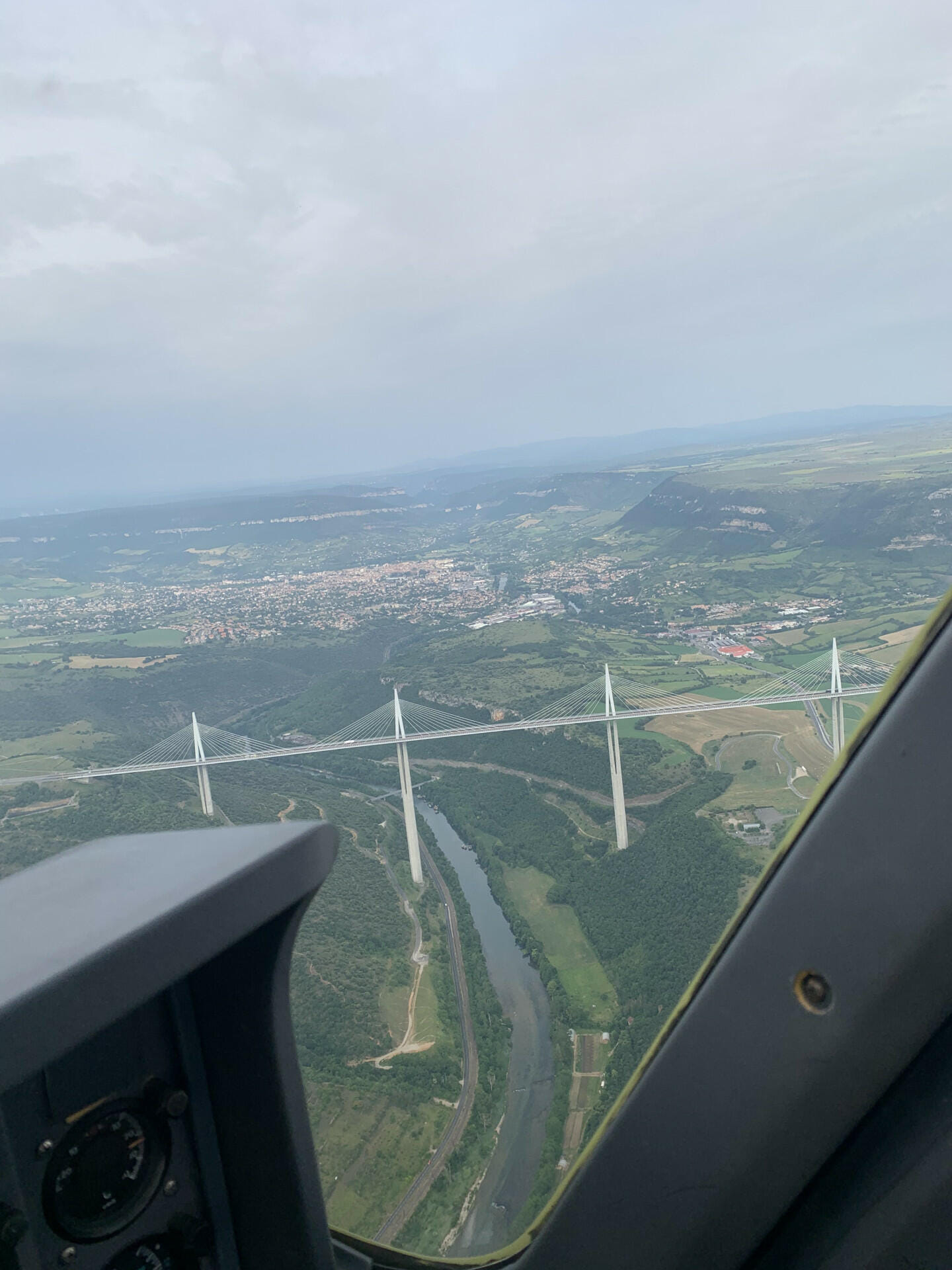 Le viaduc enjambant la vallée