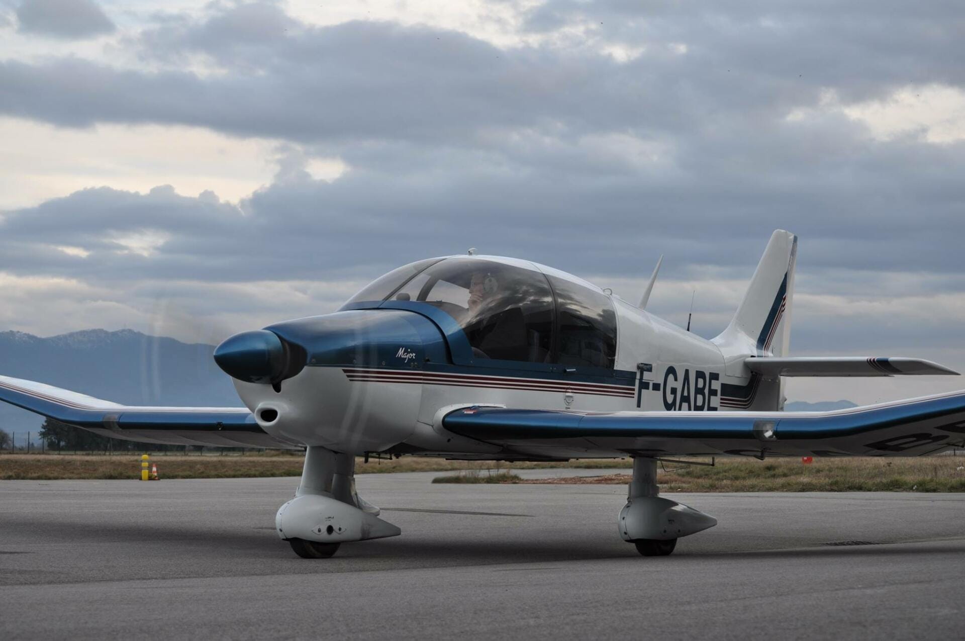 Robin DR400 - 160HP