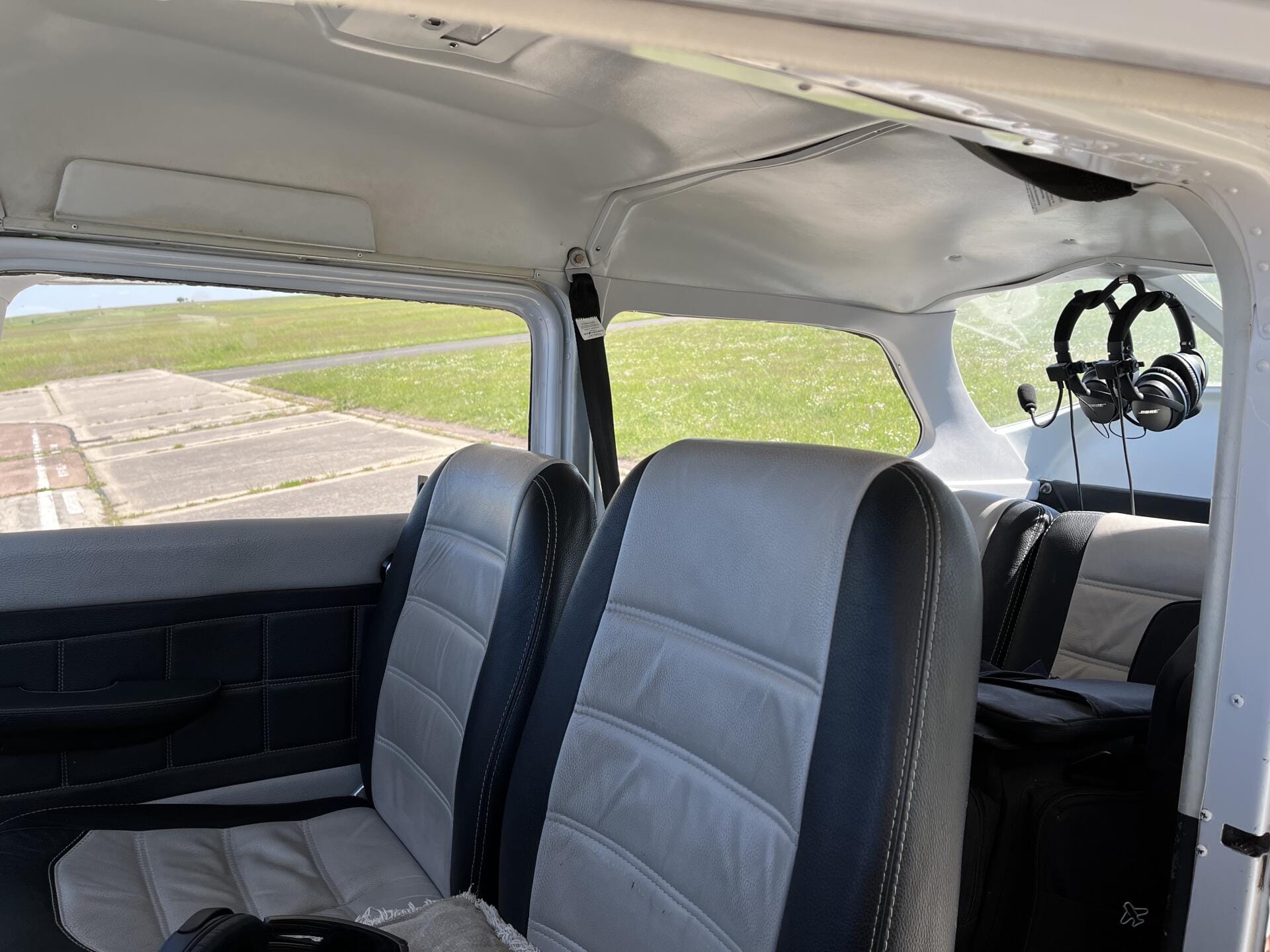 Vorder- und Hintersitze