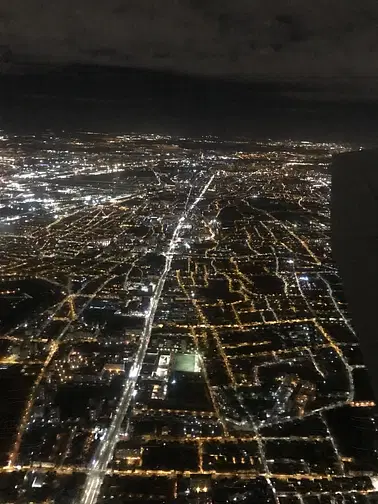 Vol de nuit autour de Paris