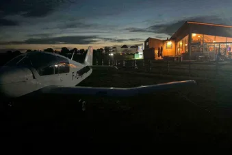 Restaurant et Hotel de nuit