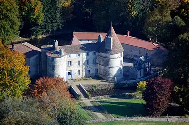 Survol de la Toscane d'Auvergne depuis Ambert