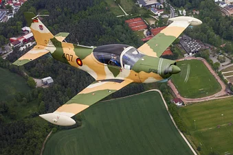 Acrobatic Flight * Ex. Lybian Airforce Marchetti F260WL