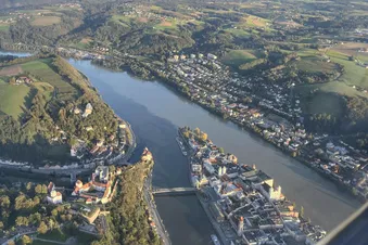 Natur und Städte entlang des Inns