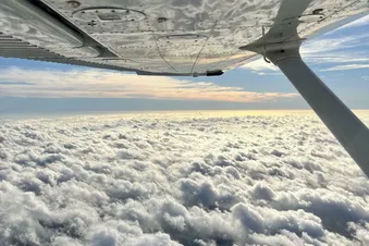 Mer de nuages au-dessus de la Méditéranée