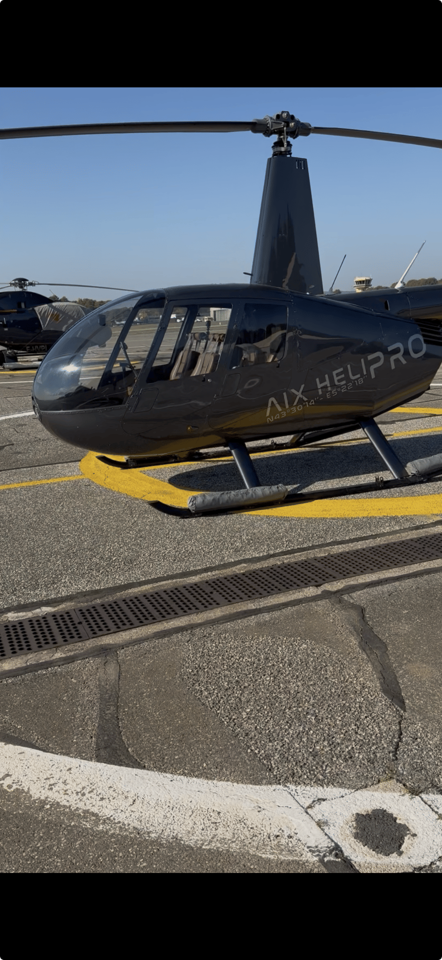 Robinson R44