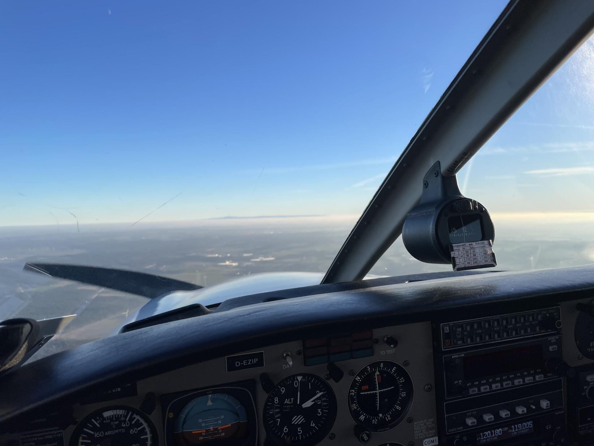 1 Stunde fliegen wohin Du willst