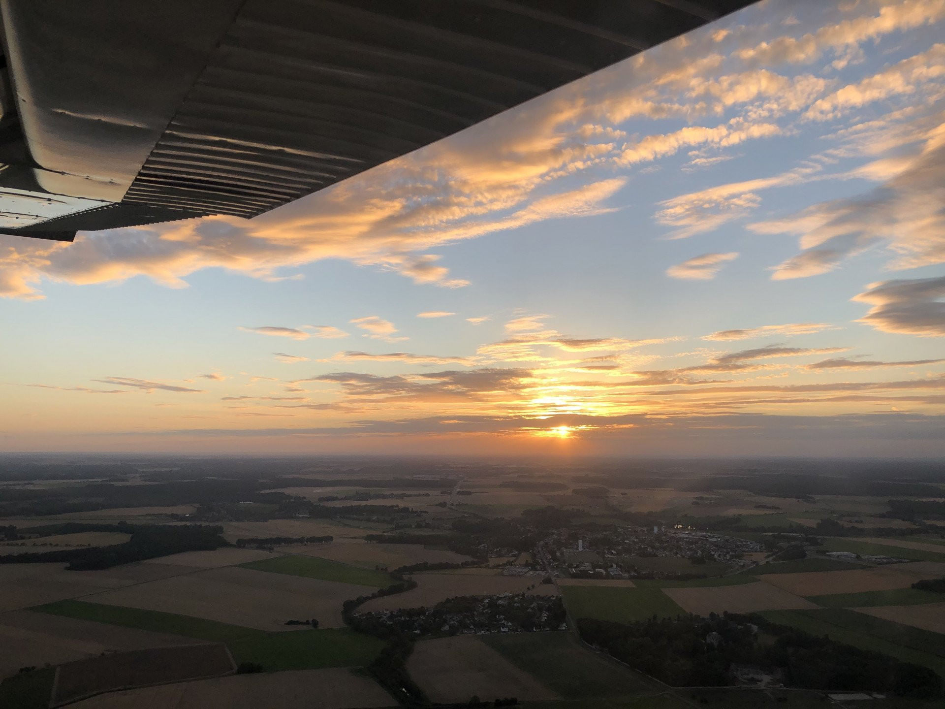 Survol des châteaux et merveilles de la Seine et Marne