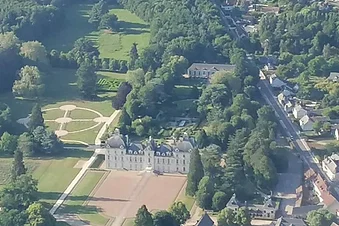 Vol : les Châteaux de la Loire depuis Le Mans pour un couple