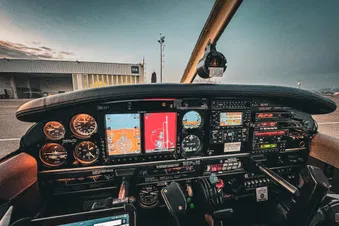 Rundflug zu den schönsten Orten und Bergen der Region