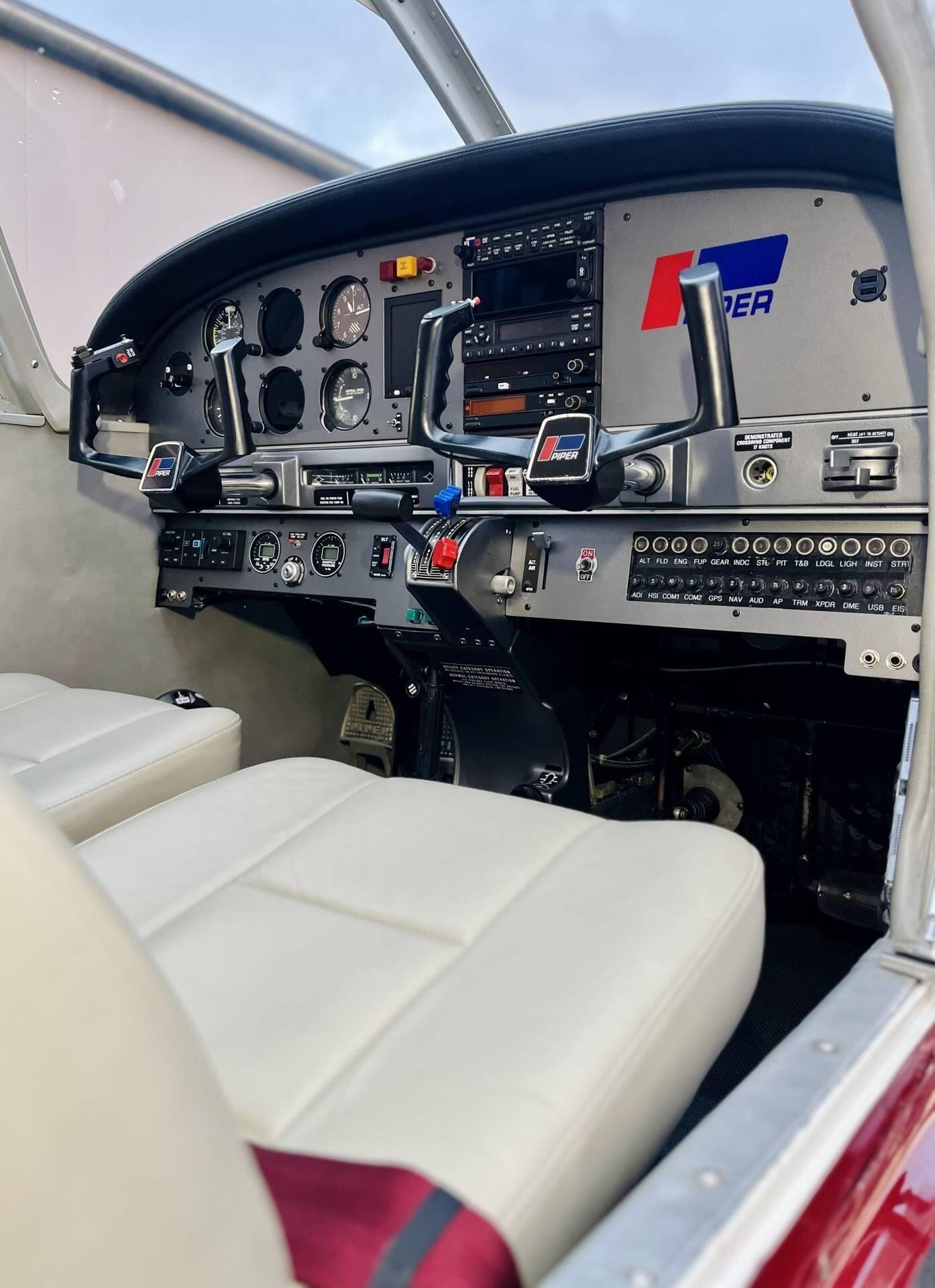 Piper PA28R-180 Arrow I