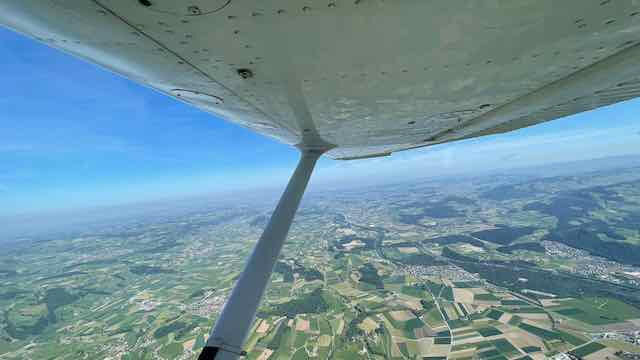Un vol au cœur des Préalpes  ✈️🏔️