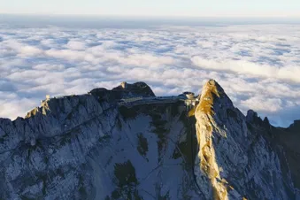 Sightseeing from a modern aircraft