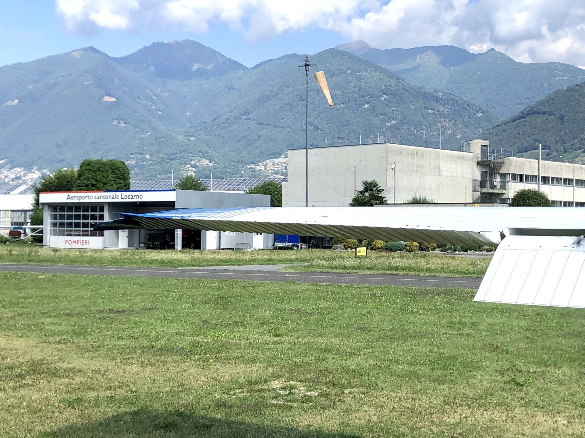 Flight to Locarno oder Lugano, 2-3 seats