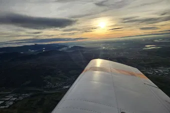 Über Schwarzwald, Rhein und Karlsruhe