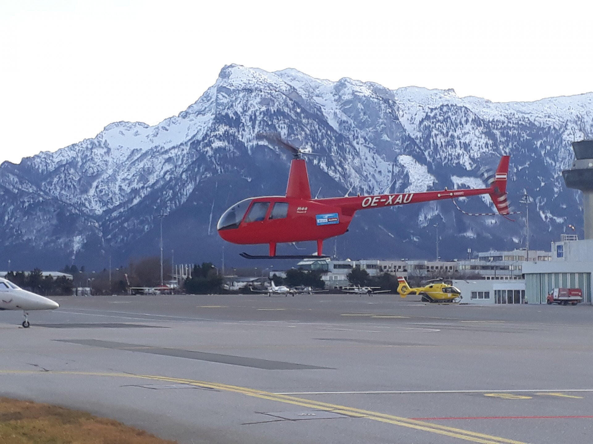 60 Minuten Schnupperflug im Hubschrauber Raven R44