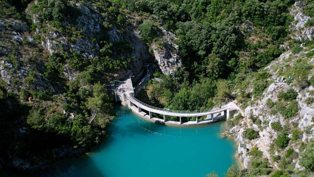 Vol au-dessus de la Sainte Victoire de Cézanne en hélico !