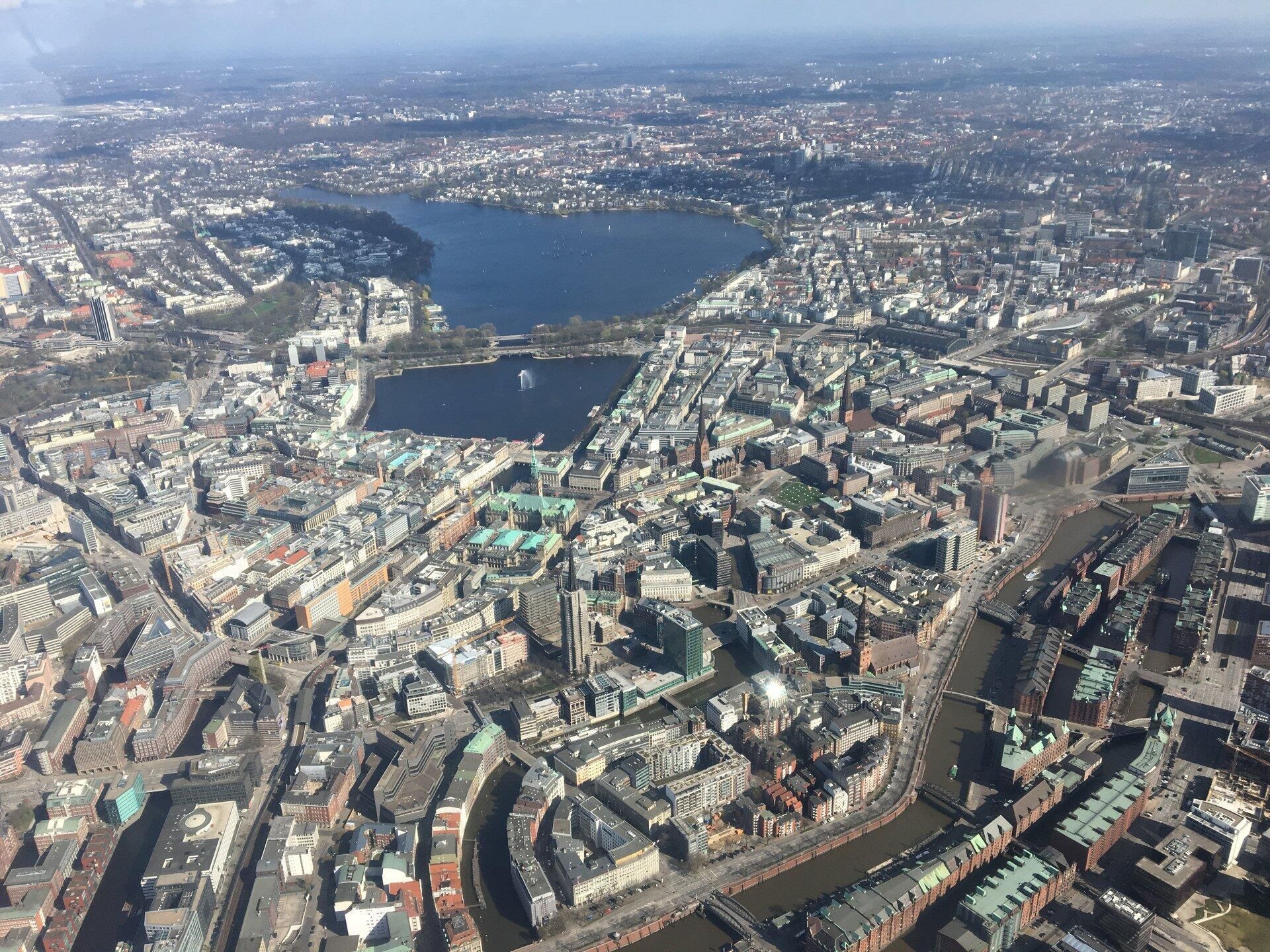 Rundflug über Hamburg