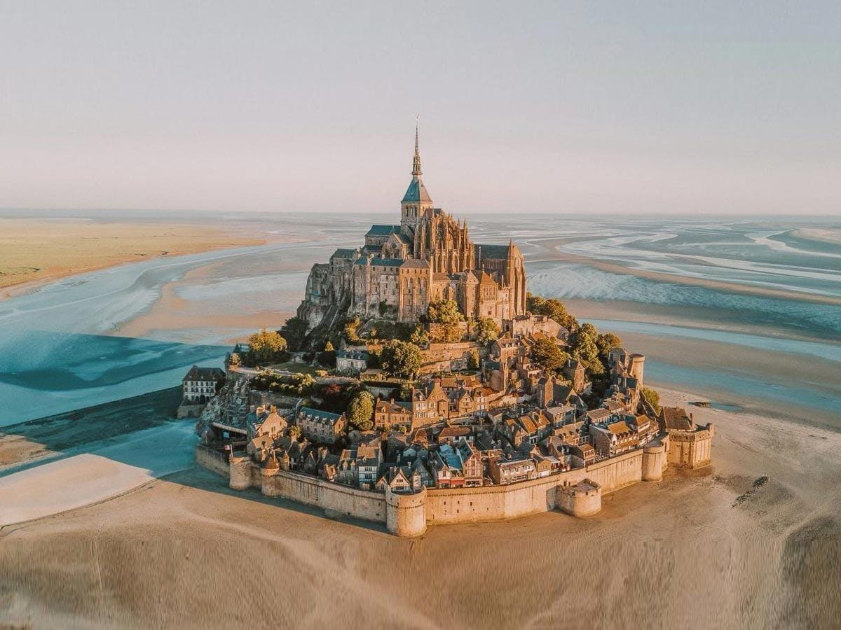 La Bretagne vue du ciel : grand tour aérien