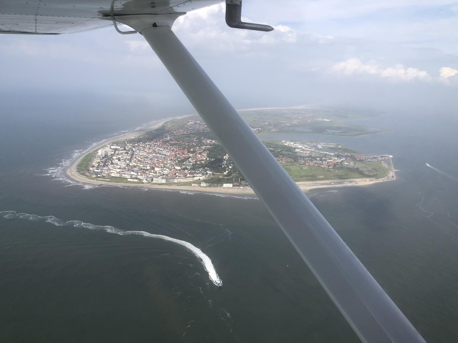Tagesflug nach Borkum - Nordsee-Feeling pur!