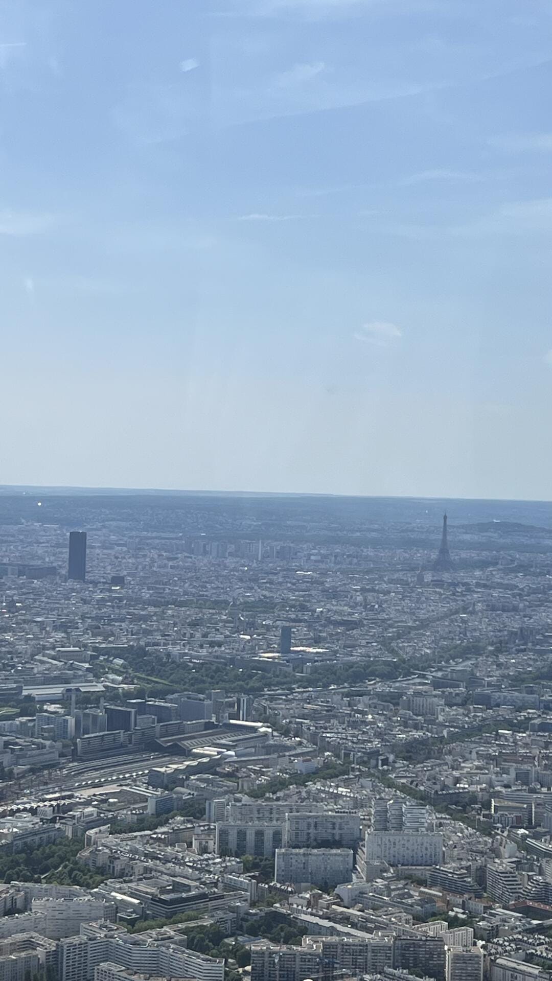 Tour de Paris en hélicoptère R44