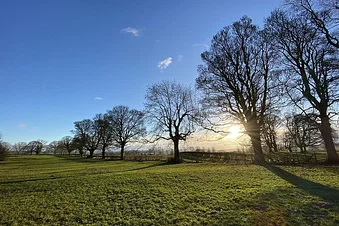 Join me on a helicopter flight to Ettington Park Hotel