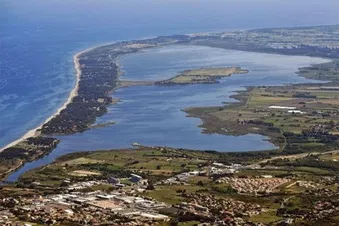 Etang de Bilguglia et cordon lagunaire