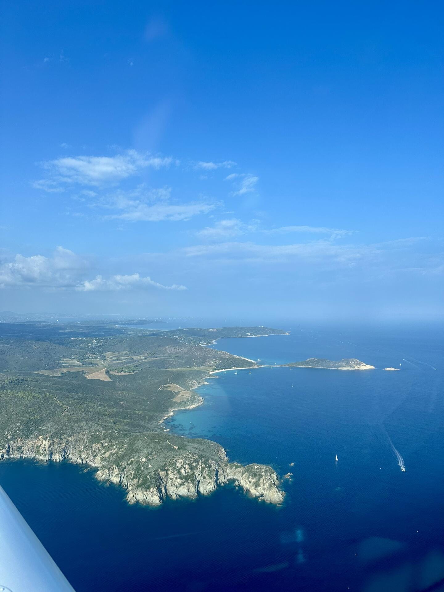 La côte d'Azur depuis Carqueiranne jusqu'à Saint Tropez