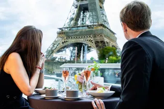 Day or overnight excursion to Paris