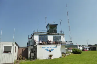 Lunch at Sleap on the Welsh border
