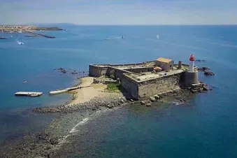 Fort de Brescou et le Cap d'Agde