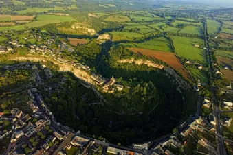Vol au-dessus du Viaduc de Millau et des Gorges du Tarn