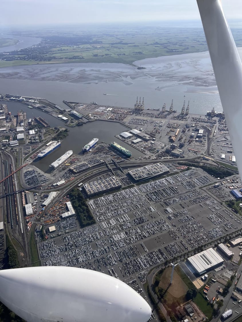 Nordseerundflug über Wilhelmshaven, Bremerhaven und Cuxhaven