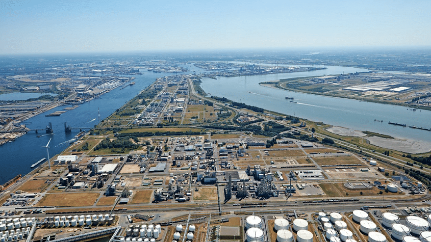 Prachtige vlucht over schelde en landing in Midden-Zeeland