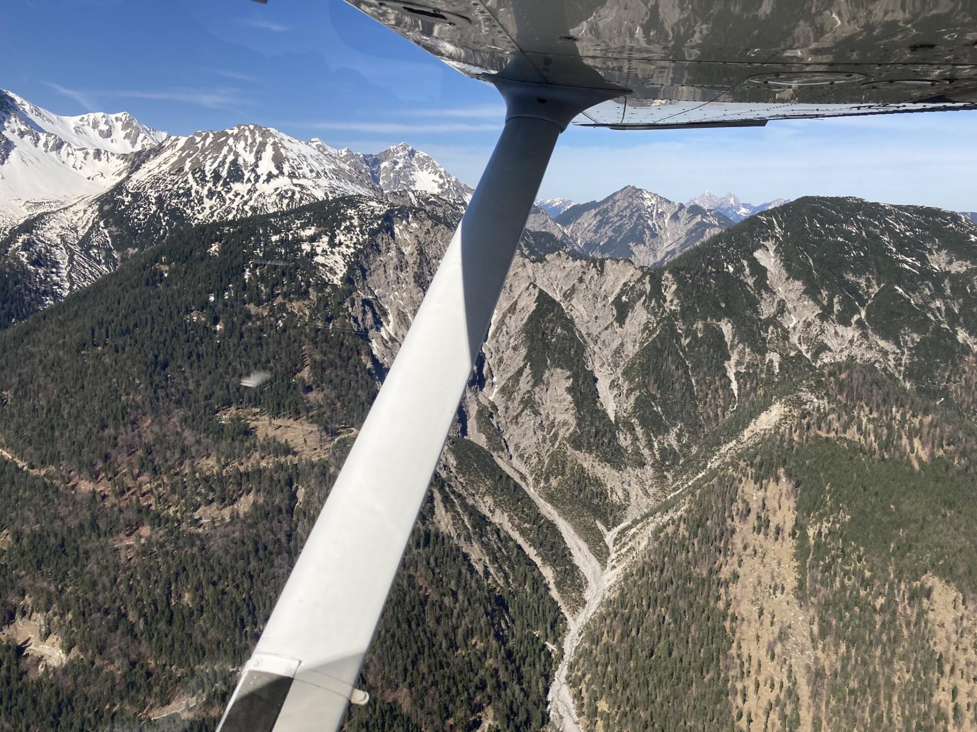 Rundflug ins Alpenpanorama