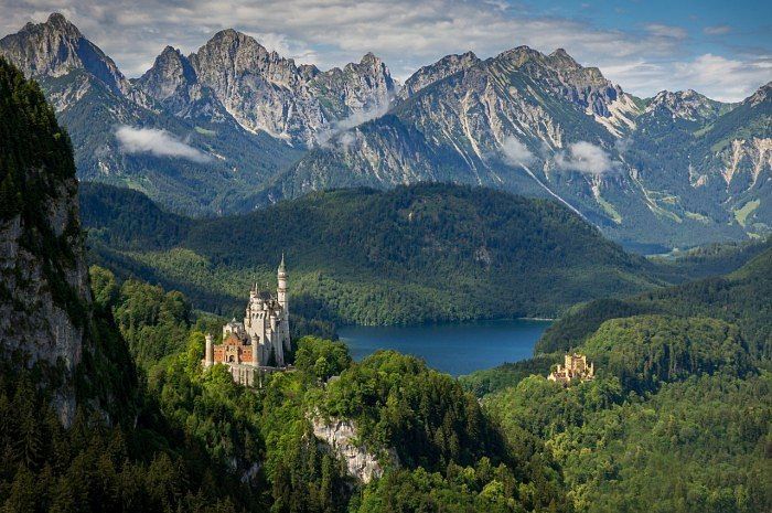 Bodensee to Neuschwanstein Castle with Alps view